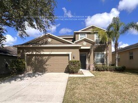 3227 Berwick Ln in Lakeland, FL - Building Photo