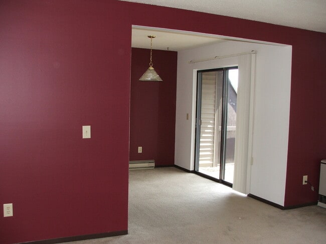 92 Quarry Hill Rd, Unit #8