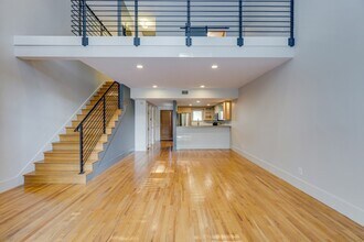 1038 9th Ave N in Nashville, TN - Building Photo - Building Photo