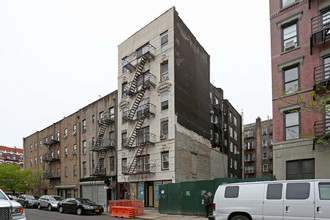 444 E 13th St in New York, NY - Building Photo - Building Photo