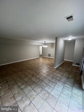 6718 Perry Penney Dr in Annandale, VA - Building Photo - Building Photo