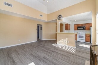 2011 Spenwick Dr in Houston, TX - Building Photo - Building Photo