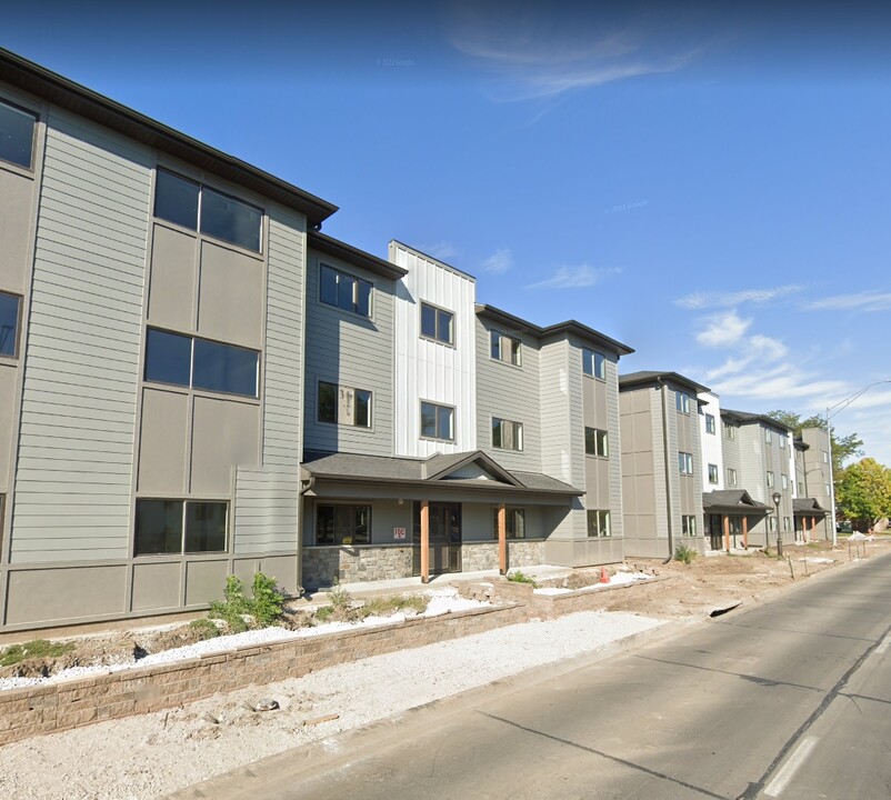 Flats on Vine in Lincoln, NE - Foto de edificio