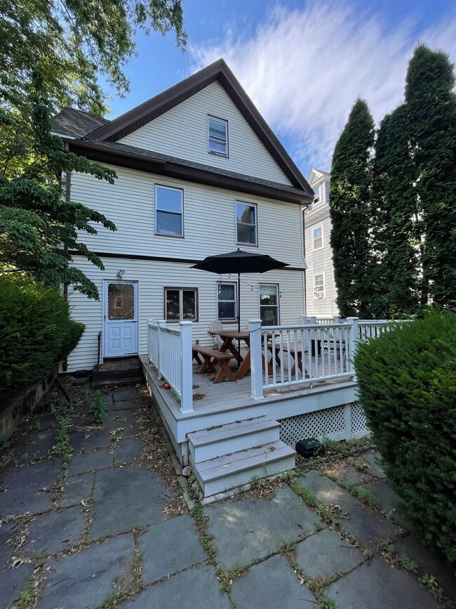 1 Woodstock Ave in Boston, MA - Building Photo - Building Photo