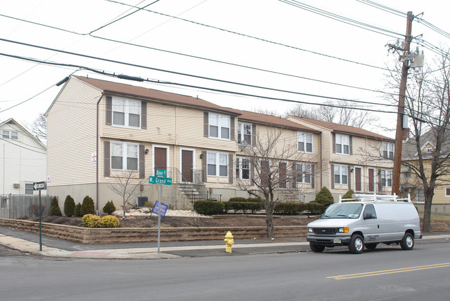 419 W Grand Ave in Rahway, NJ - Foto de edificio - Building Photo