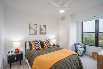 Vale in Minnetonka, MN - Foto de edificio - Interior Photo
