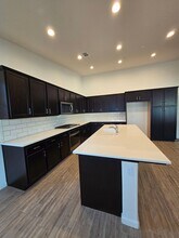 14101 Everton Ave in Bakersfield, CA - Building Photo - Building Photo