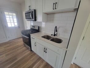 1542 Thomas Ave in Columbus, OH - Building Photo - Building Photo