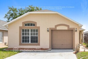 2419 Parsons Pond Cir in Kissimmee, FL - Building Photo