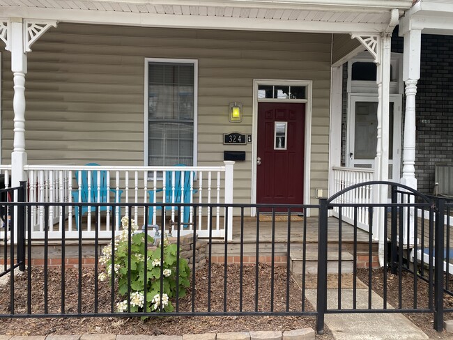 property at 324 S Laurel St