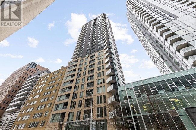 40 Nepean St in Ottawa, ON - Building Photo - Building Photo