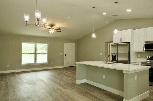 194 Malauka Run in Ocklawaha, FL - Building Photo - Building Photo