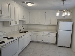 3336 Colonial Oaks Dr in Pace, FL - Building Photo - Building Photo