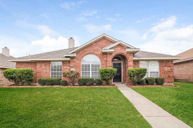 property at 1554 Cardigan Ln