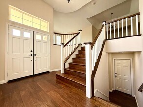 2710 Carriagedale Row in San Diego, CA - Building Photo - Building Photo