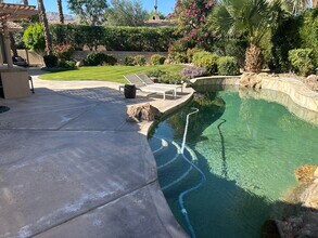 49105 Casa Del Rio in La Quinta, CA - Building Photo - Building Photo