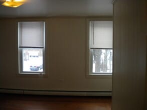 254 Union St, Unit B in Bennington, VT - Foto de edificio - Building Photo