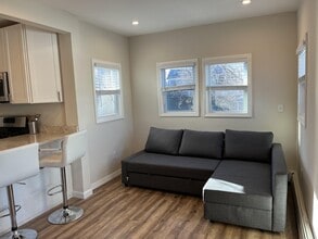 14 Bennett Pl in Medford, MA - Building Photo - Building Photo