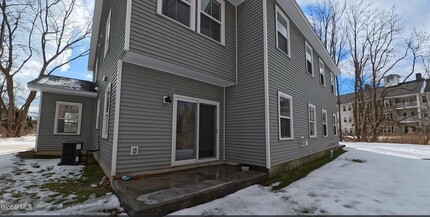 745 Watervliet Shaker Rd in Latham, NY - Building Photo - Building Photo