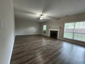 100 Huxton Ct SW in Huntsville, AL - Building Photo - Building Photo