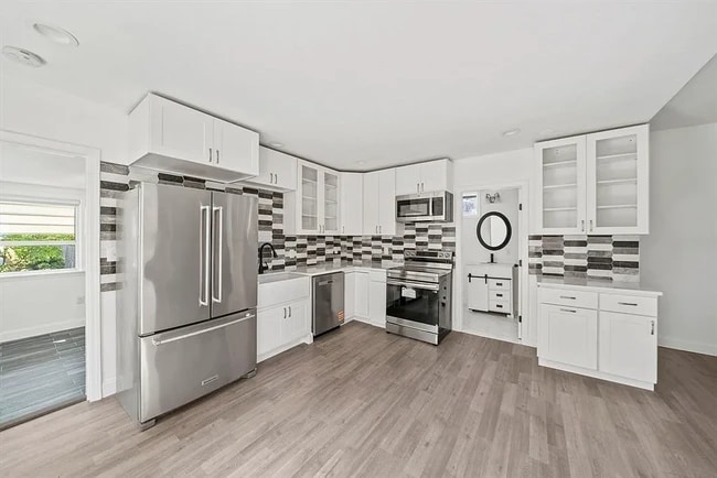 22 Vernon St, Unit Unit A in Whitman, MA - Building Photo - Building Photo