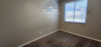 3645 N 69th Ave-Unit -11 in Phoenix, AZ - Building Photo - Building Photo