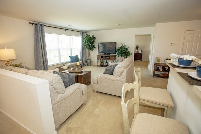 Legacy Park Apartments in Winston-Salem, NC - Foto de edificio - Building Photo