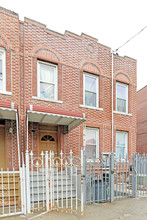 10842 38th Ave in Flushing, NY - Building Photo - Building Photo