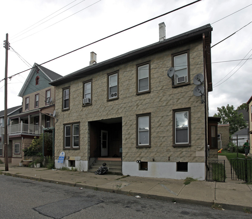 201-207 Chambers St in Phillipsburg, NJ - Foto de edificio