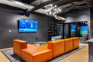 205 W 4th St in Cincinnati, OH - Building Photo