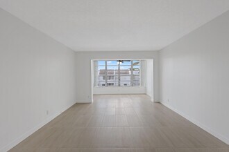 2840 SW 22nd Ave in Delray Beach, FL - Building Photo - Building Photo