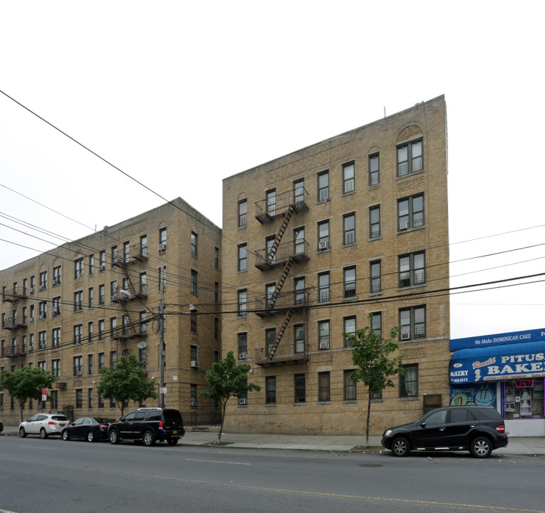 1816 White Plains in Bronx, NY - Building Photo