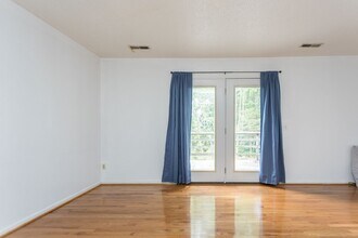 1134 Mountain View Dr in Harrisonburg, VA - Building Photo - Building Photo