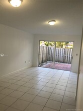 11566 NW 51st Ln in Doral, FL - Building Photo - Building Photo