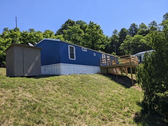 235 Monarch Ln in Boone, NC - Building Photo - Building Photo