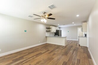 5124 S 23rd Ave in Phoenix, AZ - Foto de edificio - Building Photo