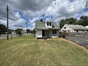 5011 Wyoming Ave in Nashville, TN - Building Photo - Building Photo