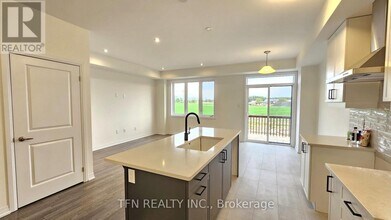 15 Peach St in Thorold, ON - Building Photo - Building Photo