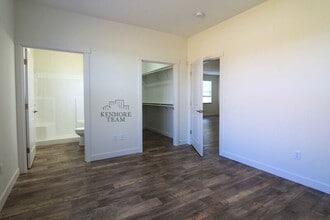 1041 S Cedar Pl in Kennewick, WA - Building Photo - Building Photo