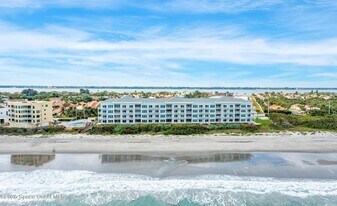 3037 S Hwy A1A in Melbourne Beach, FL - Building Photo