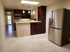 1827 E 9th St, Unit 2 in Tucson, AZ - Foto de edificio - Building Photo