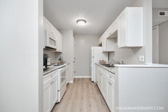 Savannah Heights Apartments in Cincinnati, OH - Foto de edificio - Building Photo