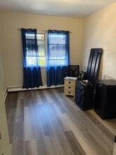 44 W 54th St in Bayonne, NJ - Building Photo - Building Photo