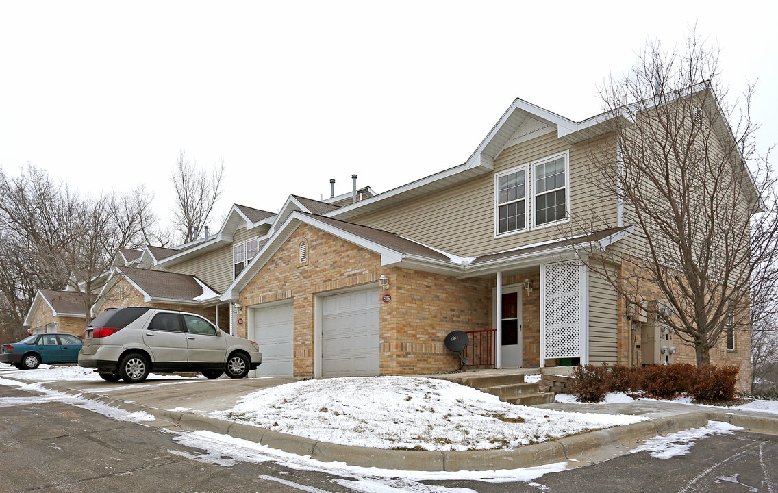 Brickstone Townhomes in Chaska, MN - Foto de edificio