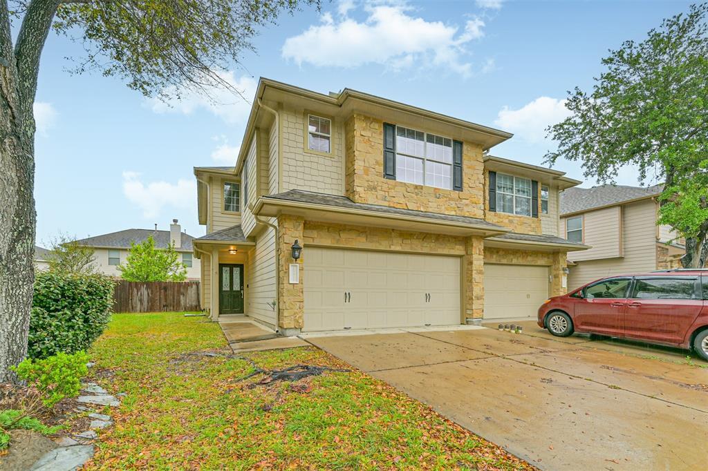 12411 Lark Fair Ln in Houston, TX - Building Photo