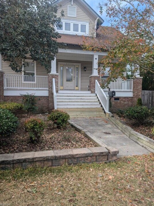 9553 18th Bay St in Norfolk, VA - Building Photo