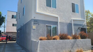 839 E 81st St in Los Angeles, CA - Building Photo - Building Photo