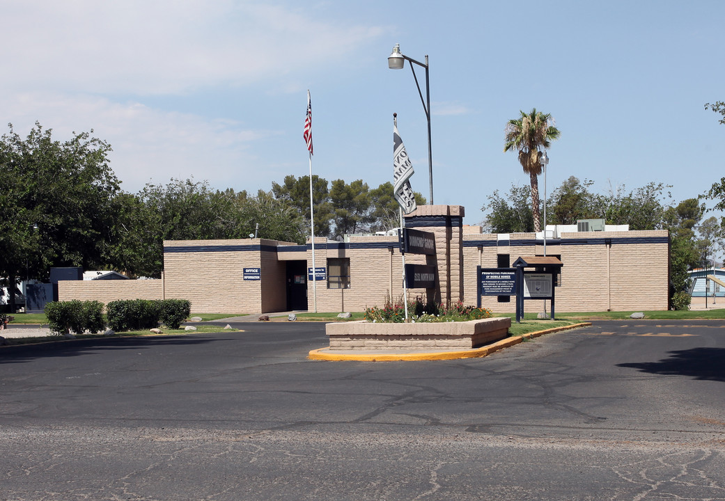 Diamond Grove in Tucson, AZ - Building Photo