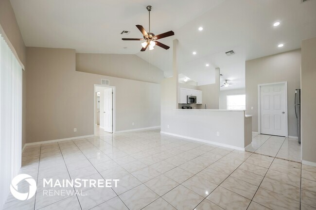 2803 64th St W in Lehigh Acres, FL - Building Photo - Building Photo