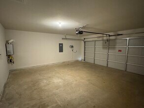 6052 Freedom Dr in Lindale, TX - Building Photo - Building Photo